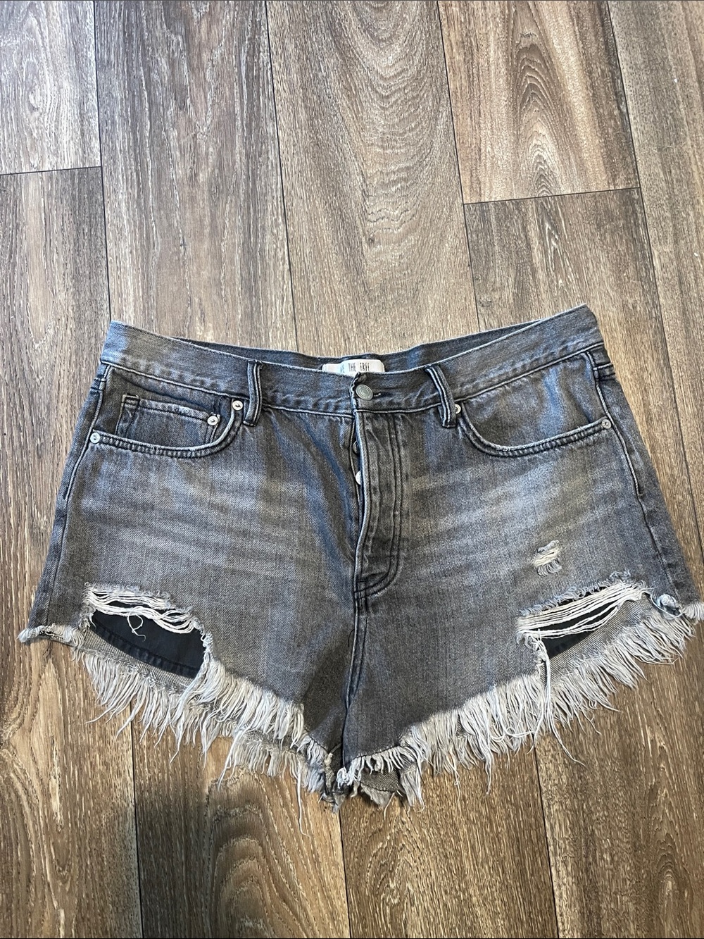 Women's We The Free size 31 Gray Distressed Denim Shorts